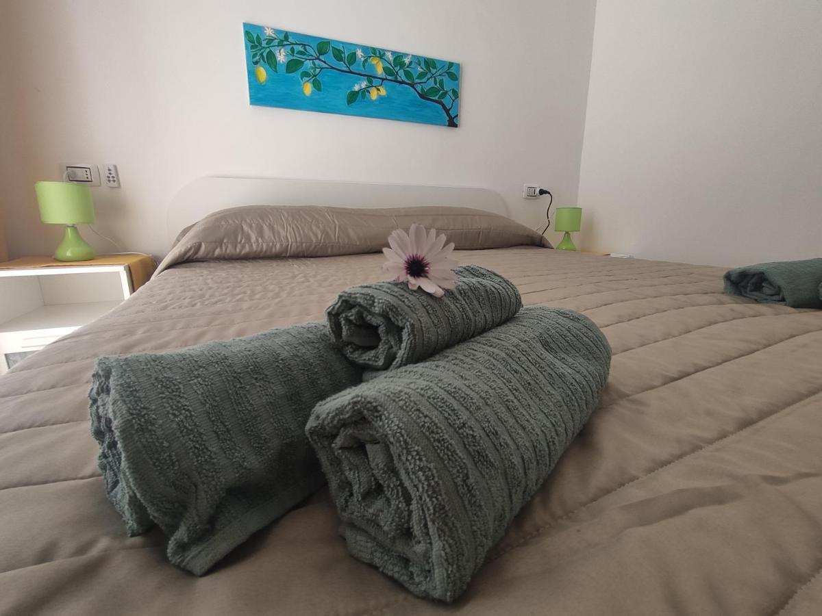 Casta Diva Holiday Rooms Catania Luaran gambar