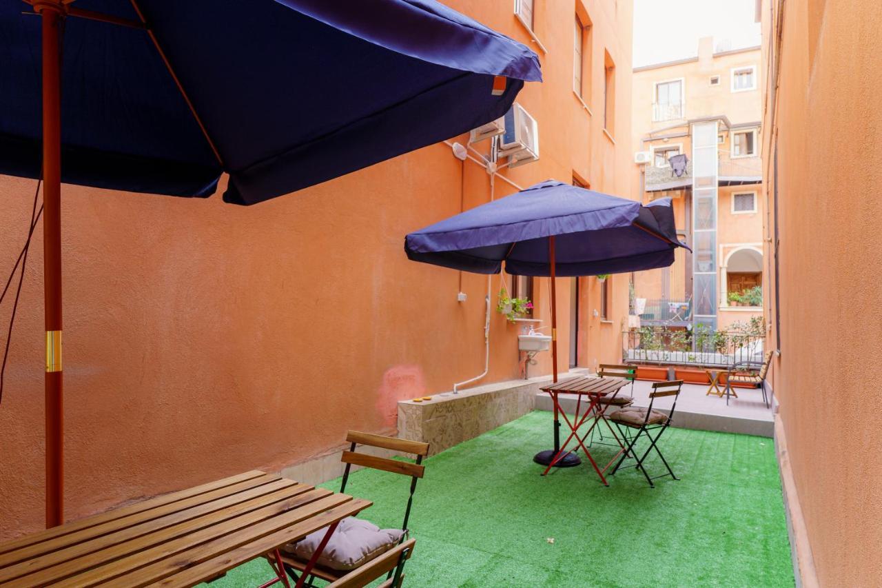 Casta Diva Holiday Rooms Catania Luaran gambar