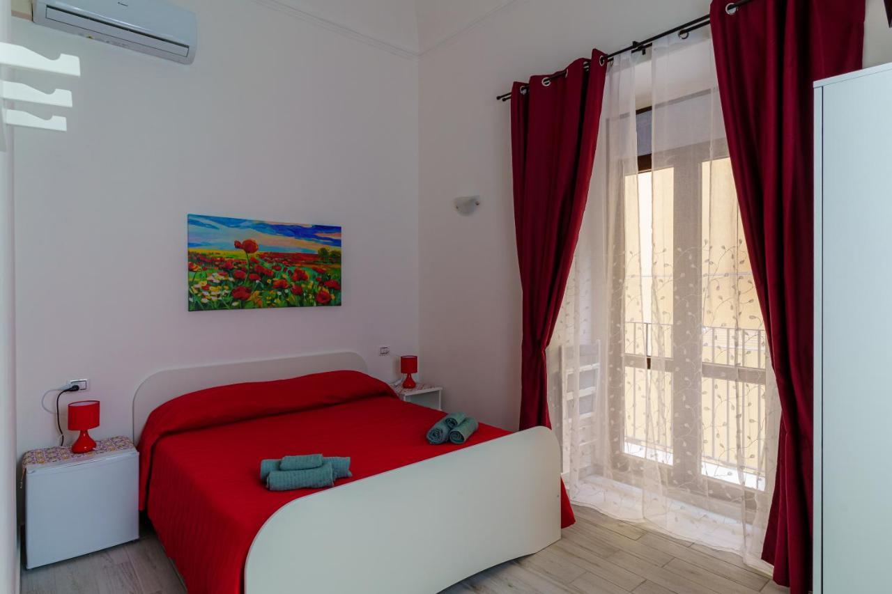 Casta Diva Holiday Rooms Catania Luaran gambar
